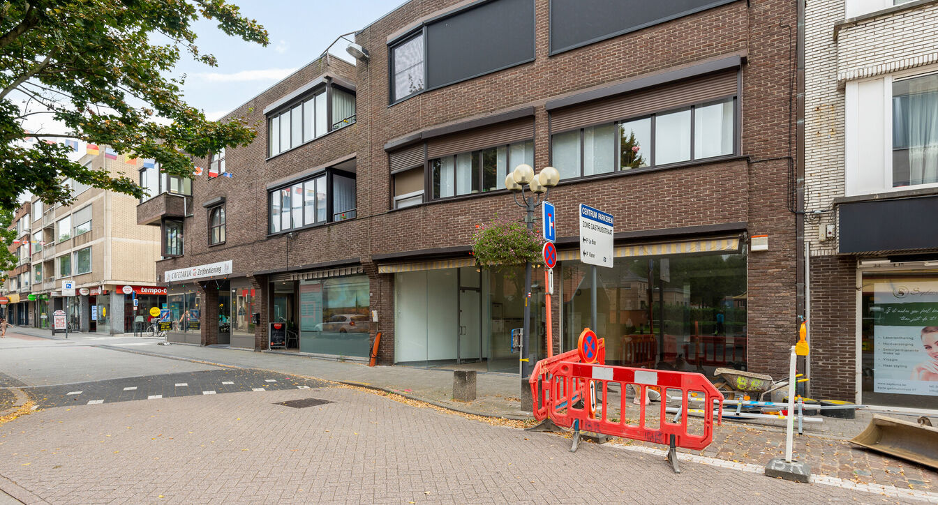 Commercieel gelijkvloers te koop in Turnhout