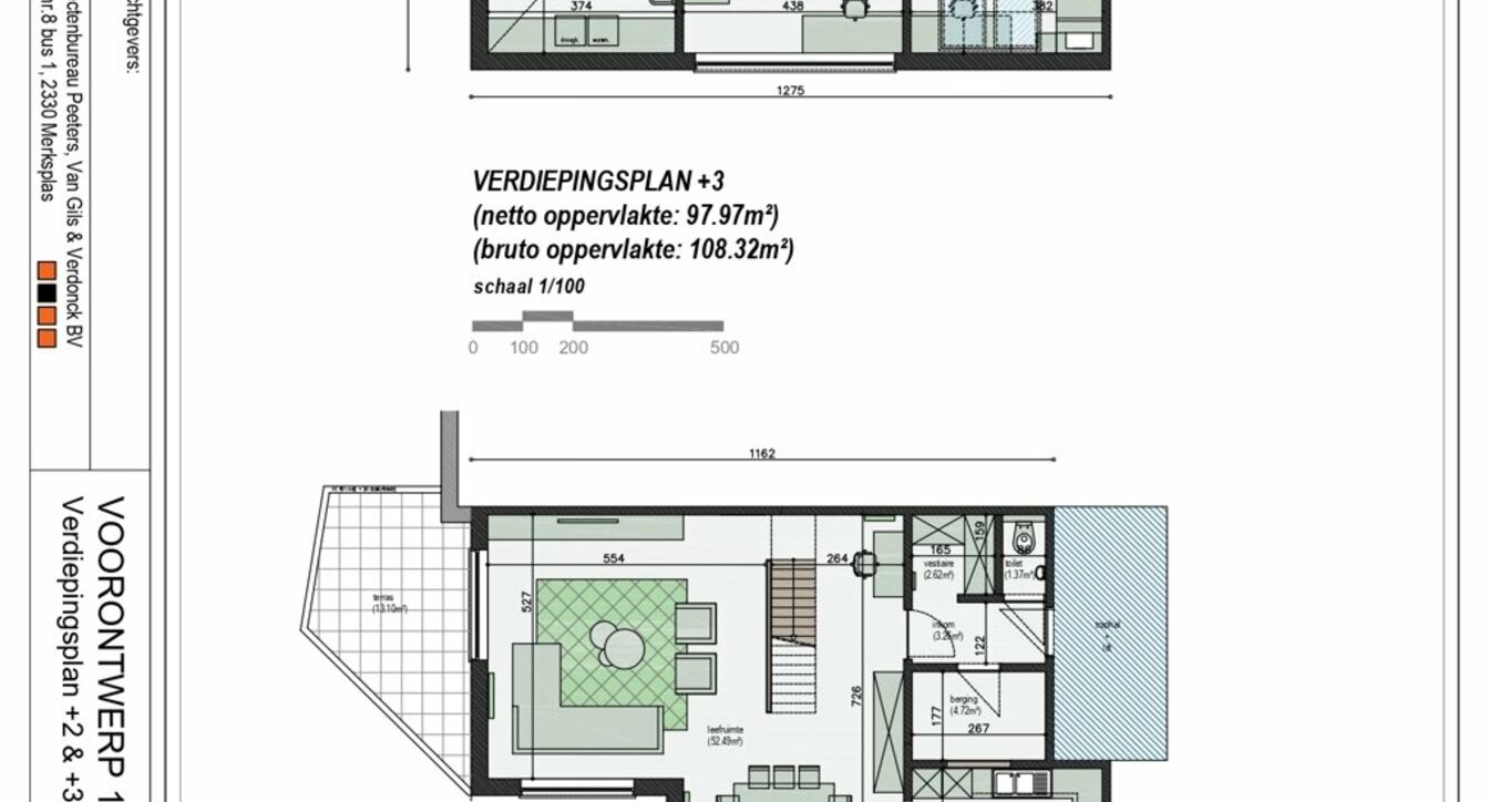 Dit groot duplexappartement heeft jaren dienst gedaan als kantoor en kan vandaag ook nog die bestemming krijgen voor de ondernemer die zich hier wil vestigen.

Anderzijds is deze unieke locatie ook fantastisch om te wonen.

De inrichting van keuken en bad