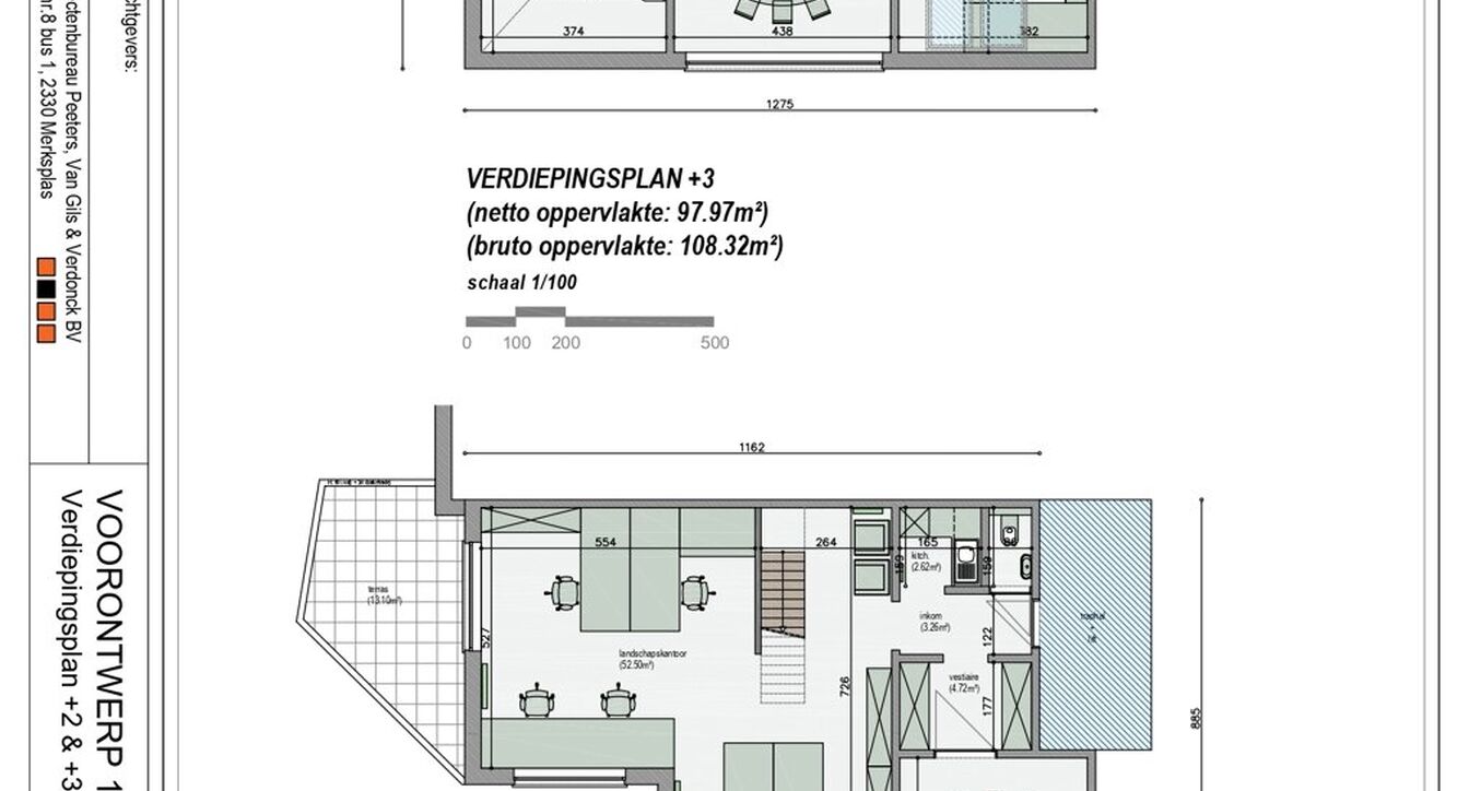 Dit groot duplexappartement heeft jaren dienst gedaan als kantoor en kan vandaag ook nog die bestemming krijgen voor de ondernemer die zich hier wil vestigen.

Anderzijds is deze unieke locatie ook fantastisch om te wonen.

De inrichting van keuken en bad