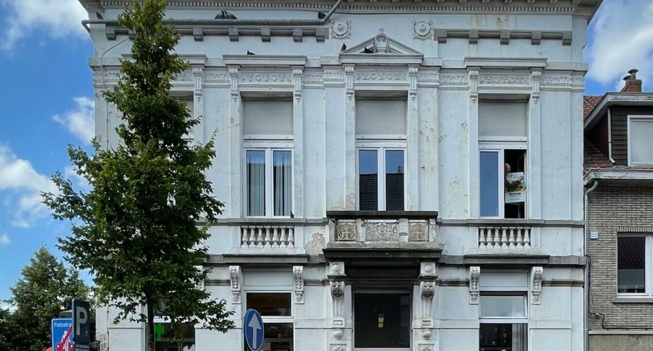 Gebouw voor gemengd gebruik te koop in Arendonk